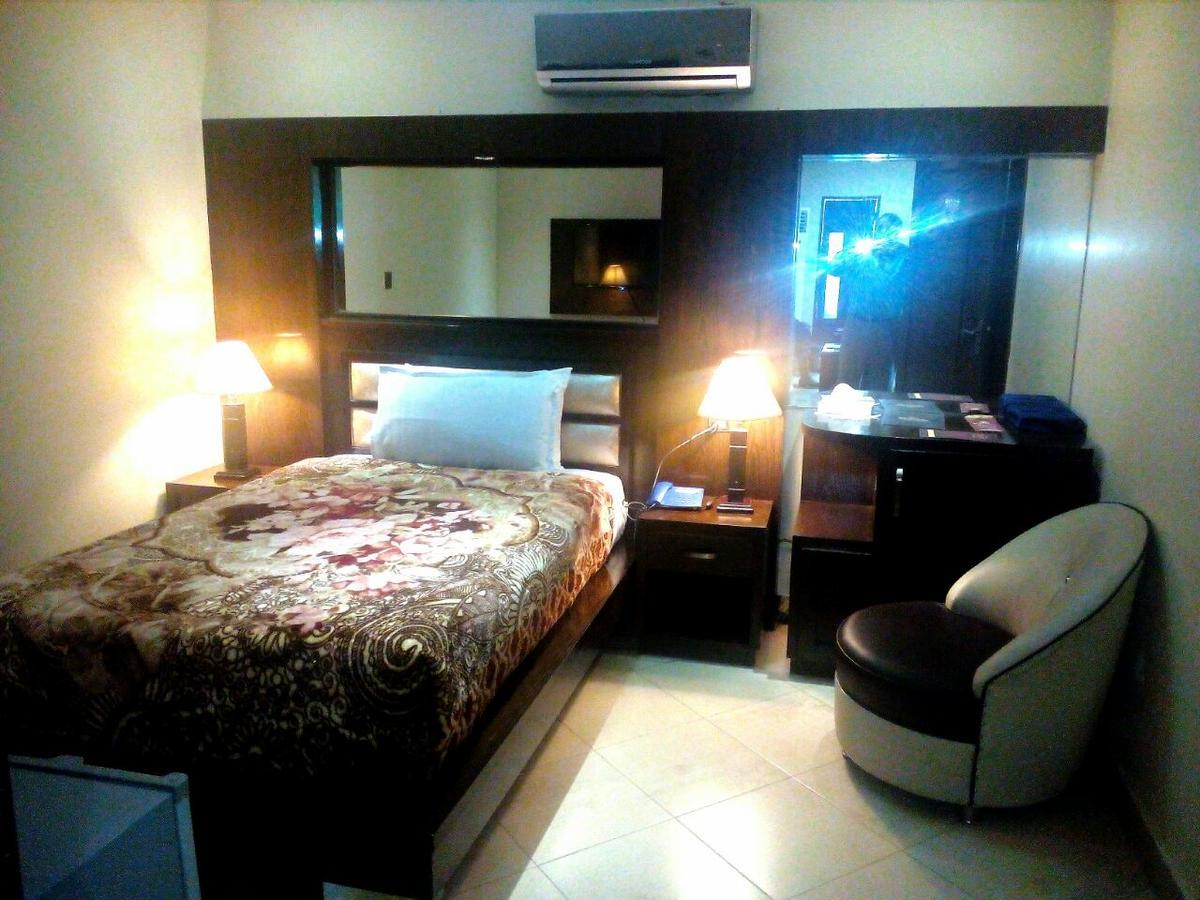 Bling Hotel International Multán Kültér fotó