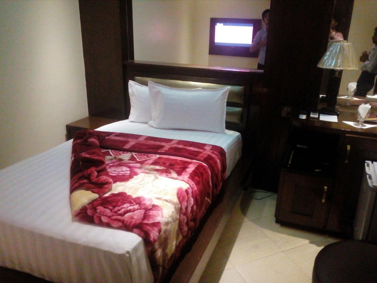 Bling Hotel International Multán Kültér fotó